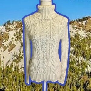 Eddie Bauer Vintage Cream & Silver Metallic Cable Knit Angora-Blend Sweater Sz S